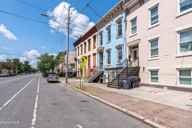 211 Clinton Avenue, Albany, NY 12210