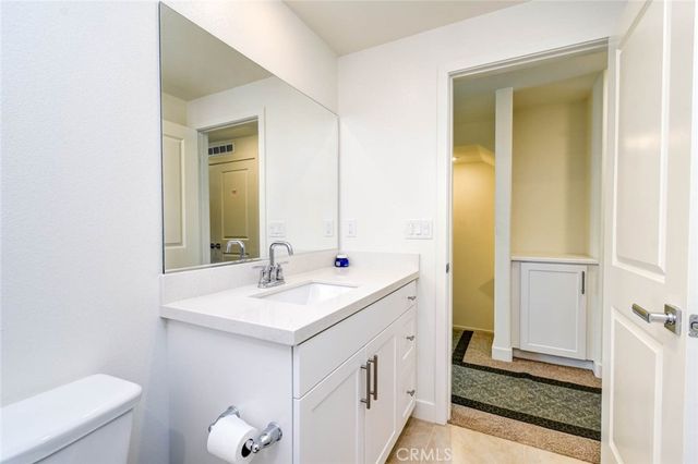 1814 E 1st Street 330, Santa Ana, CA 92705