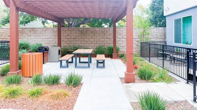 1814 E 1st Street 330, Santa Ana, CA 92705