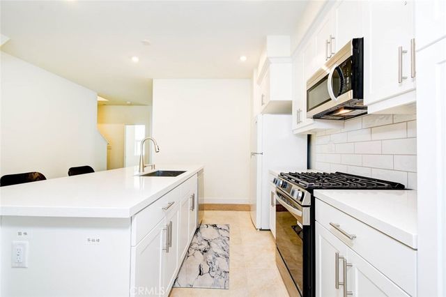 1814 E 1st Street 330, Santa Ana, CA 92705