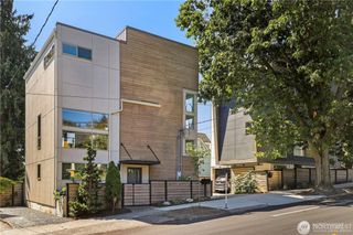 105 NE 40th Street, Seattle, WA 98105