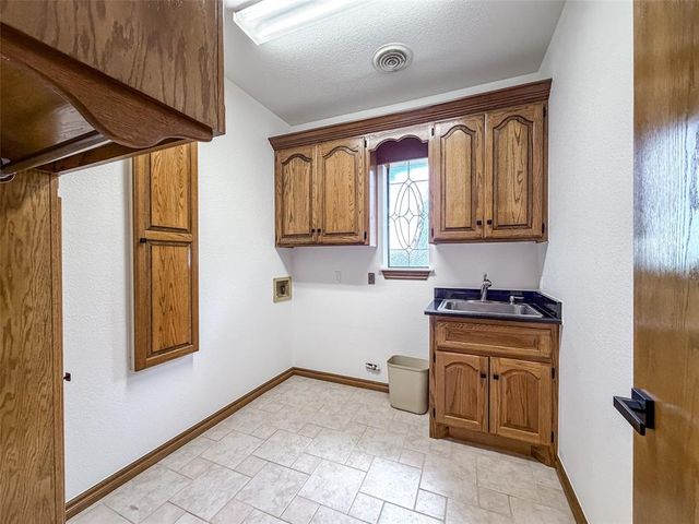 100708 S Highway 177, Meeker, OK 74855