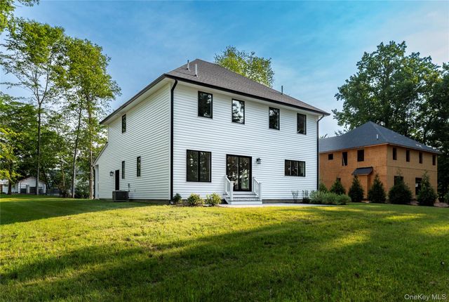 352 Holt Drive, Pearl River, NY 10965