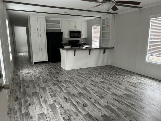 2432 Gulfway Boulevard, Westlake, LA 70669