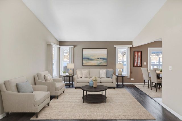 307 Orchard Lane, Bloomingdale, IL 60108