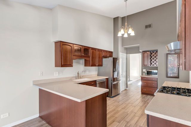 307 Orchard Lane, Bloomingdale, IL 60108