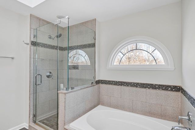 307 Orchard Lane, Bloomingdale, IL 60108