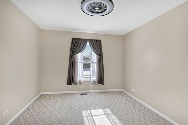 307 Orchard Lane, Bloomingdale, IL 60108