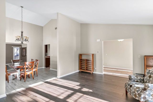 307 Orchard Lane, Bloomingdale, IL 60108