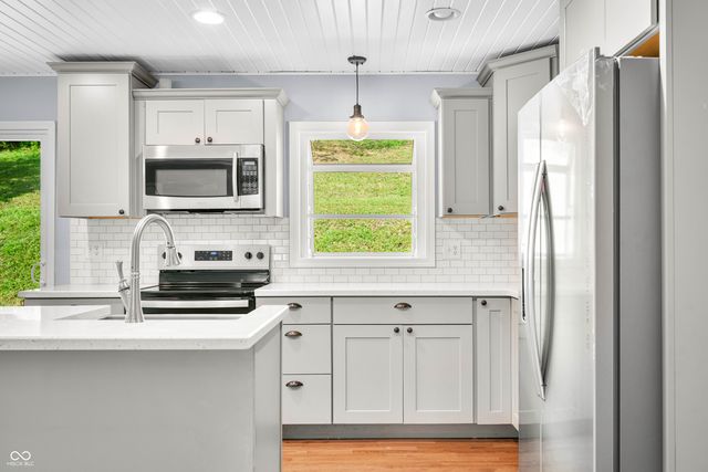 1726 Harrison Ridge Road, Nashville, IN 47448