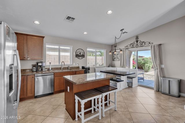 2185 E HAZELTINE Way, Gilbert, AZ 85298