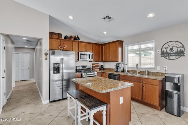 2185 E HAZELTINE Way, Gilbert, AZ 85298