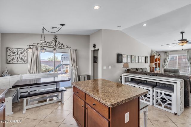 2185 E HAZELTINE Way, Gilbert, AZ 85298