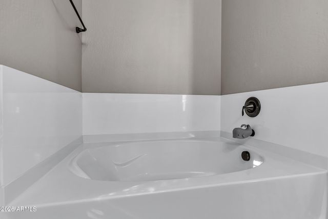 2185 E HAZELTINE Way, Gilbert, AZ 85298