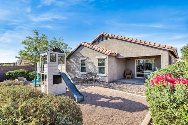 2185 E HAZELTINE Way, Gilbert, AZ 85298