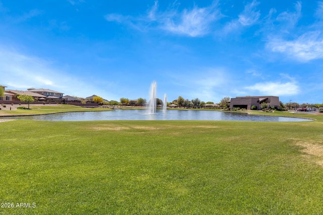 2185 E HAZELTINE Way, Gilbert, AZ 85298