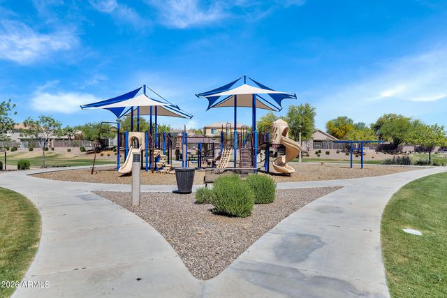 2185 E HAZELTINE Way, Gilbert, AZ 85298