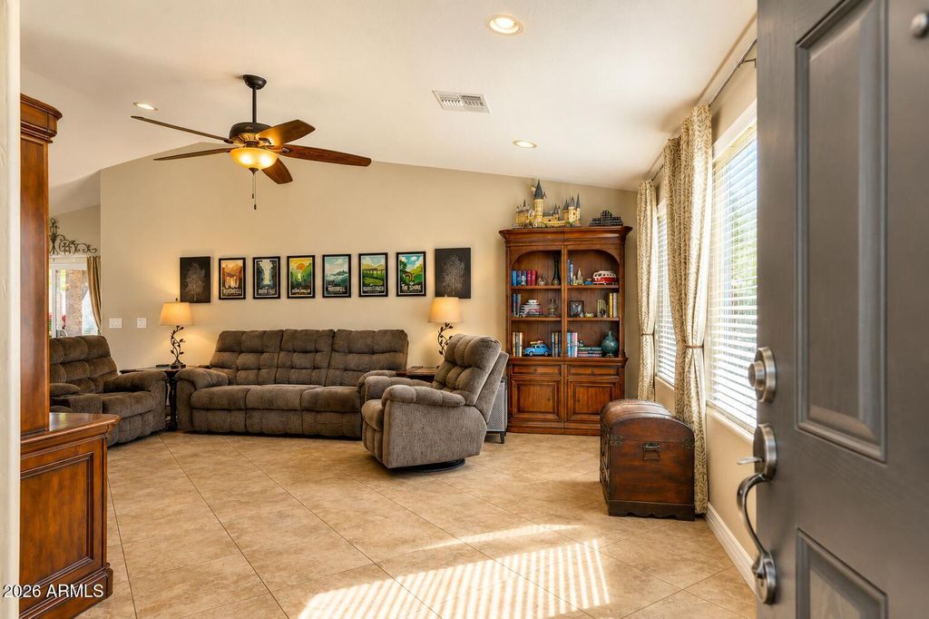 2185 E HAZELTINE Way, Gilbert, AZ 85298 — photo 4