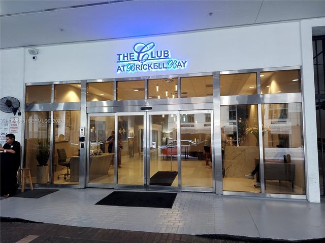 1200 Brickell Bay Drive 3708, Miami, FL 33131