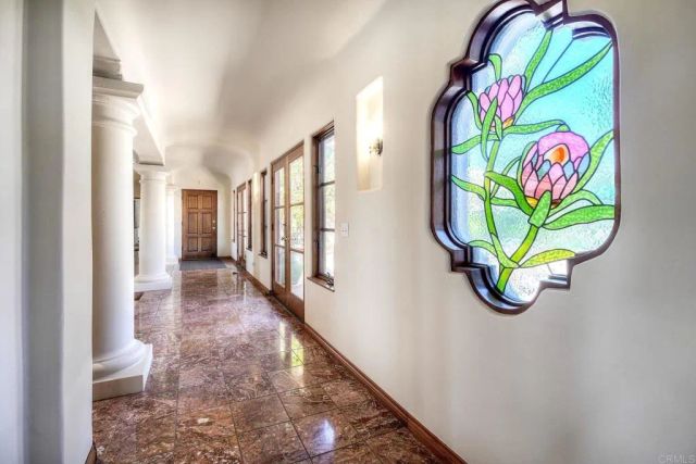3040 Palm Hill Drive, Vista, CA 92084