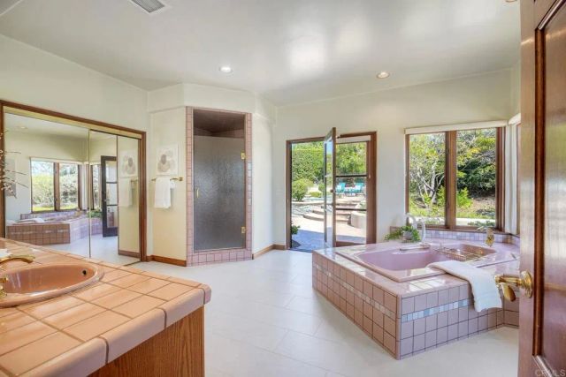 3040 Palm Hill Drive, Vista, CA 92084