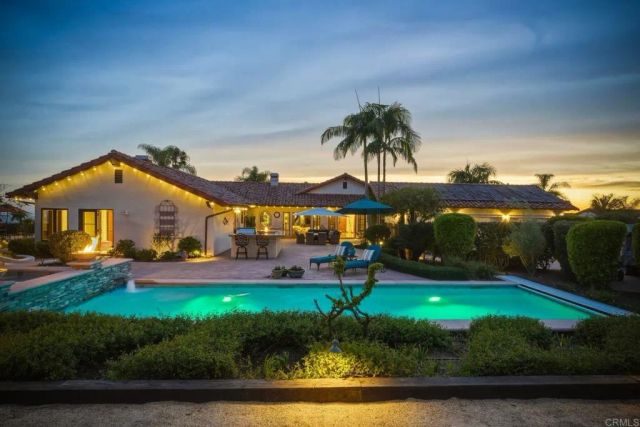 3040 Palm Hill Drive, Vista, CA 92084