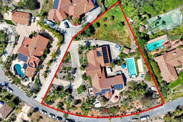 3040 Palm Hill Drive, Vista, CA 92084