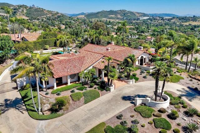 3040 Palm Hill Drive, Vista, CA 92084