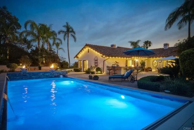 3040 Palm Hill Drive, Vista, CA 92084