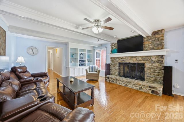 1215 Hillside Drive, Gastonia, NC 28052