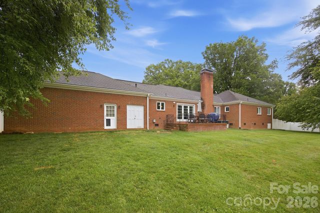 1215 Hillside Drive, Gastonia, NC 28052