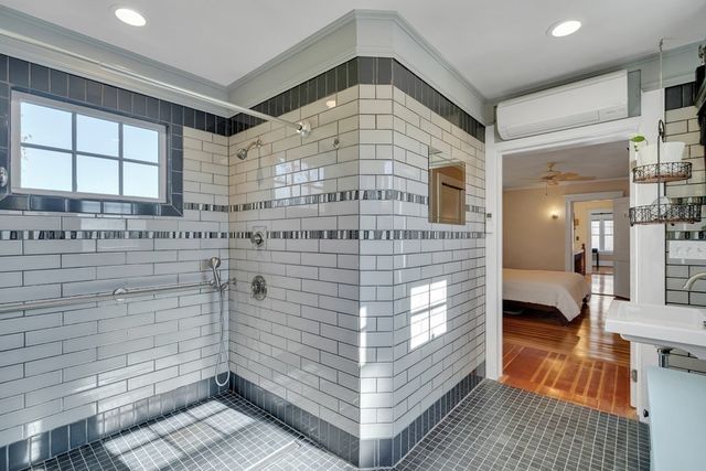 67 Pine St 67, Belmont, MA 02478
