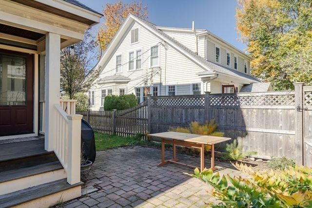 67 Pine St 67, Belmont, MA 02478