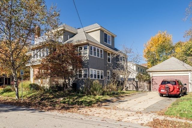 67 Pine St 67, Belmont, MA 02478