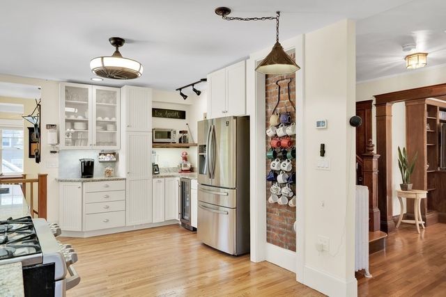 67 Pine St 67, Belmont, MA 02478