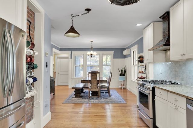 67 Pine St 67, Belmont, MA 02478