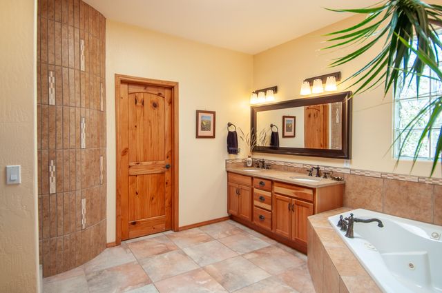 1916 Sonora Road NE, Rio Rancho, NM 87144