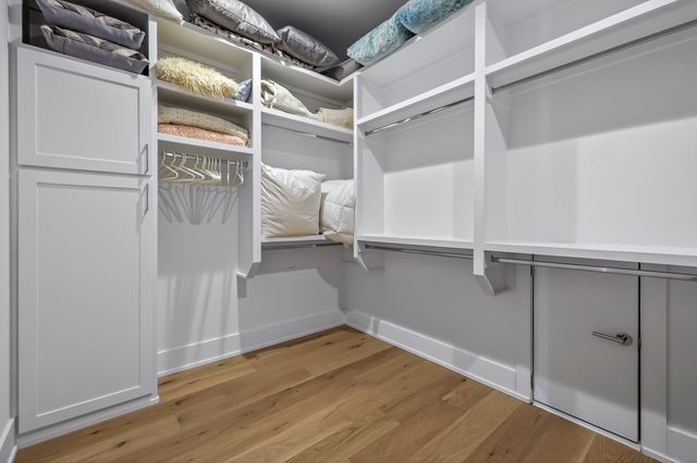 6301 Percheron Ln, Arrington, TN 37014