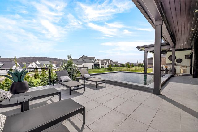 6301 Percheron Ln, Arrington, TN 37014