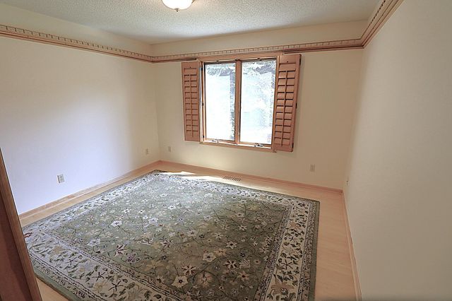 829 Autumn Way, Stillwater, MN 55082