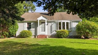 1876 Phinneys Lane, Barnstable, MA 02630