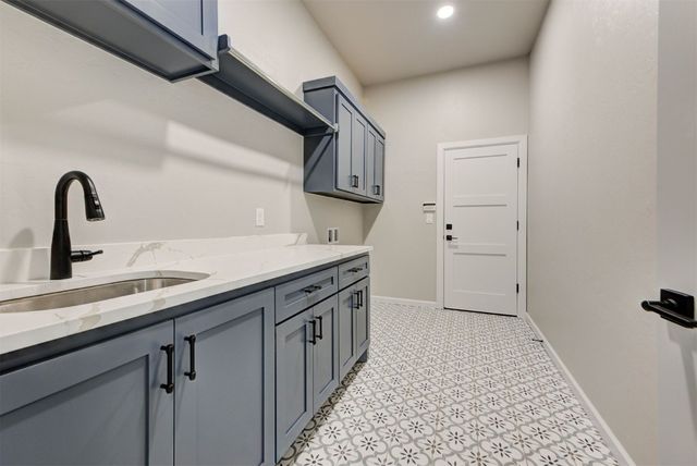 10420 SW 49th Street, Mustang, OK 73064
