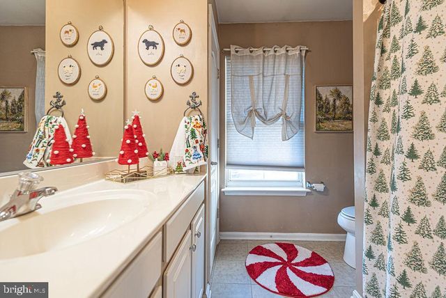 207 ENTERPRISE DR, Berlin, MD 21811