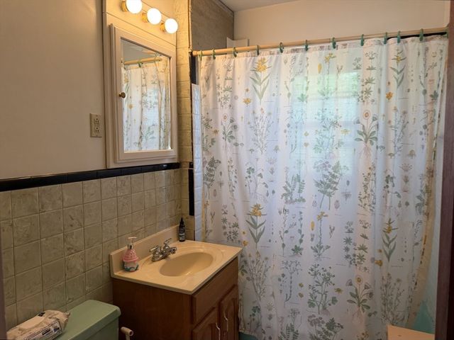 16 Glenwood Ave, Medford, MA 02155