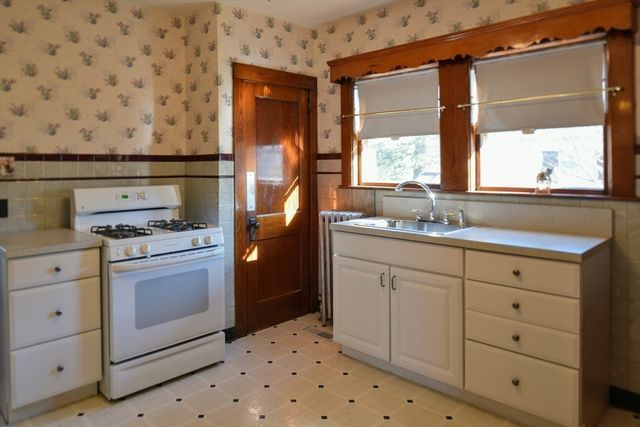 16 Glenwood Ave, Medford, MA 02155