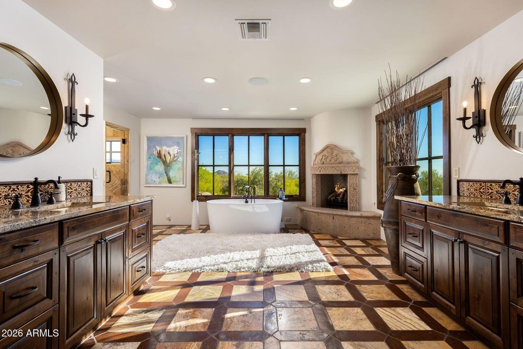 Image 30 of property listing at 10040 E HAPPY VALLEY Road 477, Scottsdale, AZ 85255
