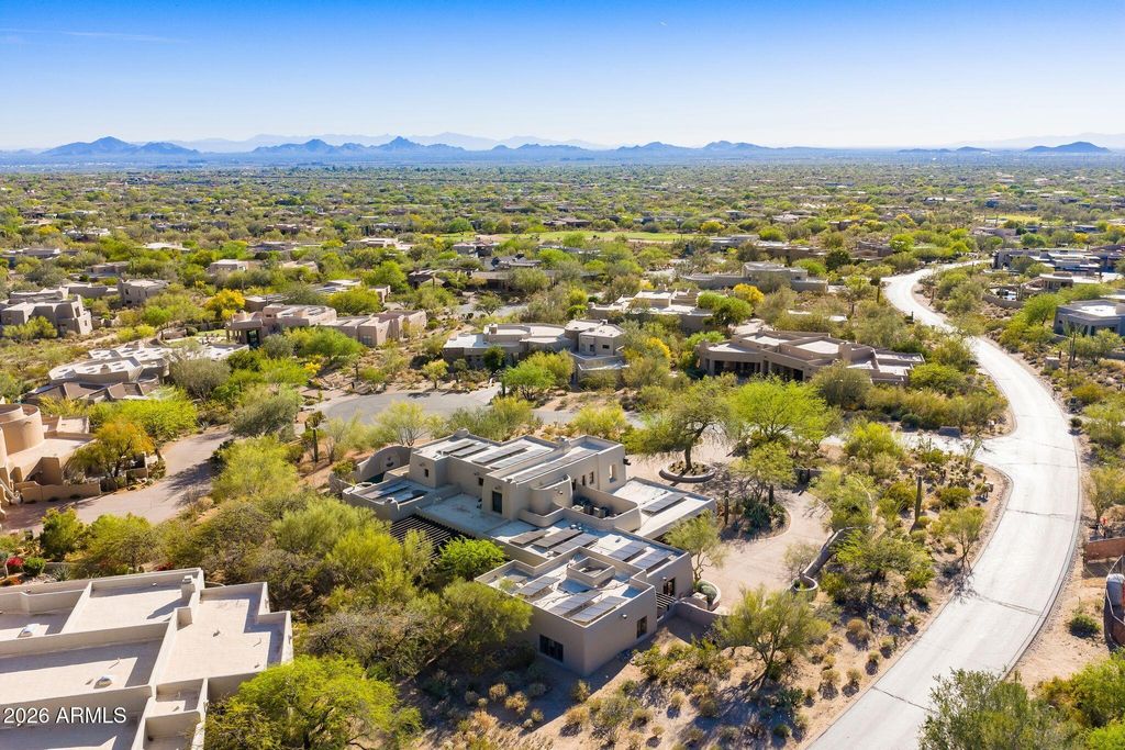 Image 73 of property listing at 10040 E HAPPY VALLEY Road 477, Scottsdale, AZ 85255