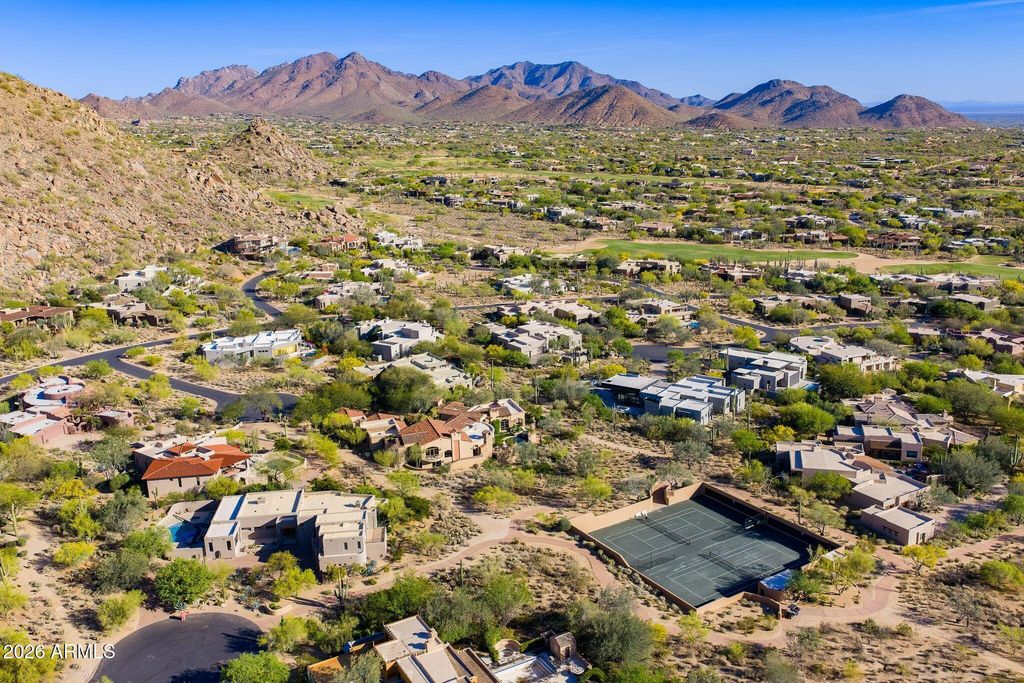 Image 74 of property listing at 10040 E HAPPY VALLEY Road 477, Scottsdale, AZ 85255