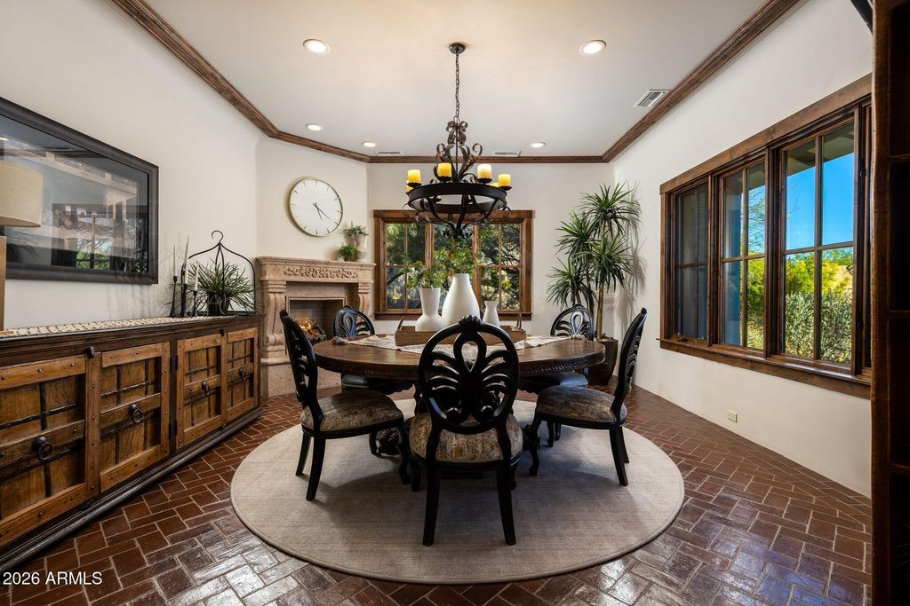 Image 9 of property listing at 10040 E HAPPY VALLEY Road 477, Scottsdale, AZ 85255