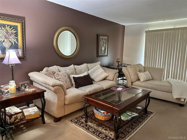 26 Peddler Hill Road 2602, Monroe, NY 10950